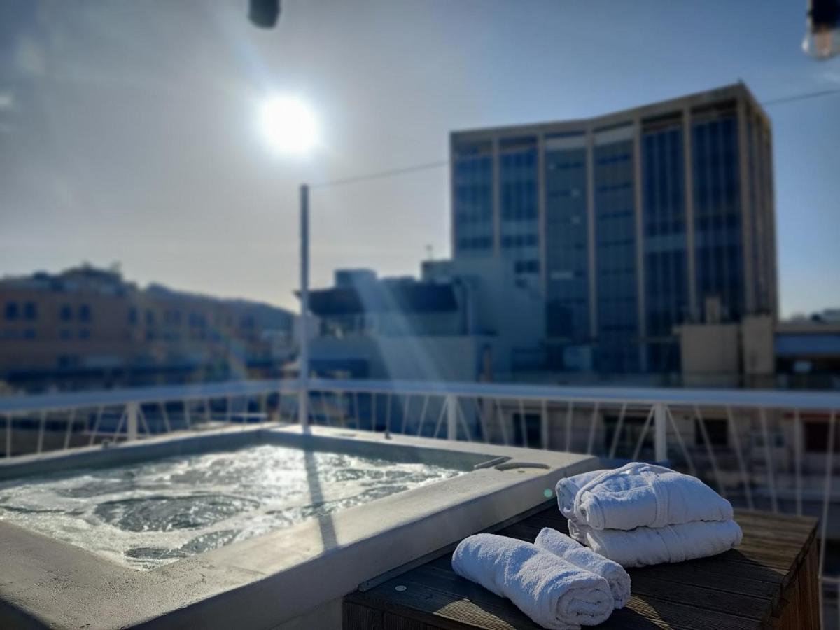 Unique Solar Penthouse With Jacuzzi And Sauna In Central Ateny Zewnętrze zdjęcie